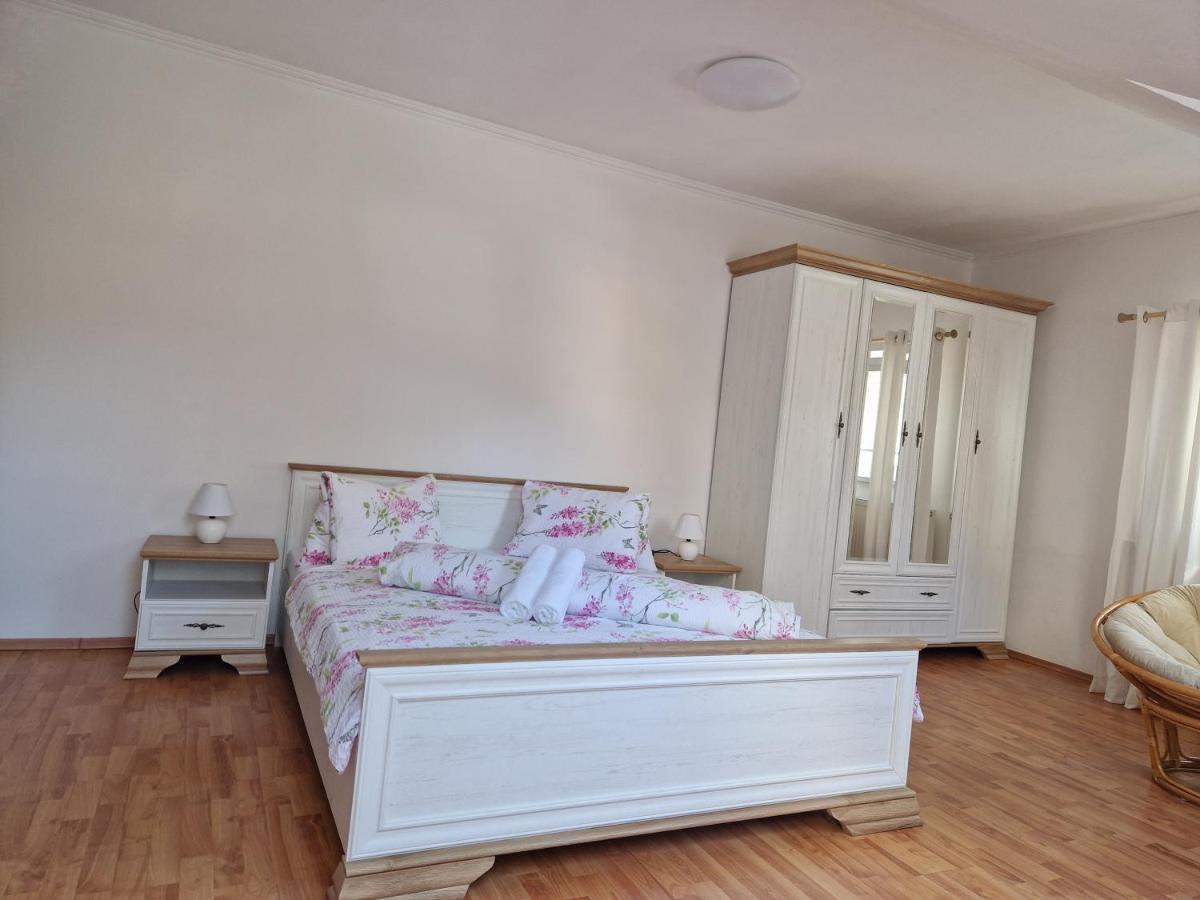 Staré Hory Pension St. Maria מראה חיצוני תמונה